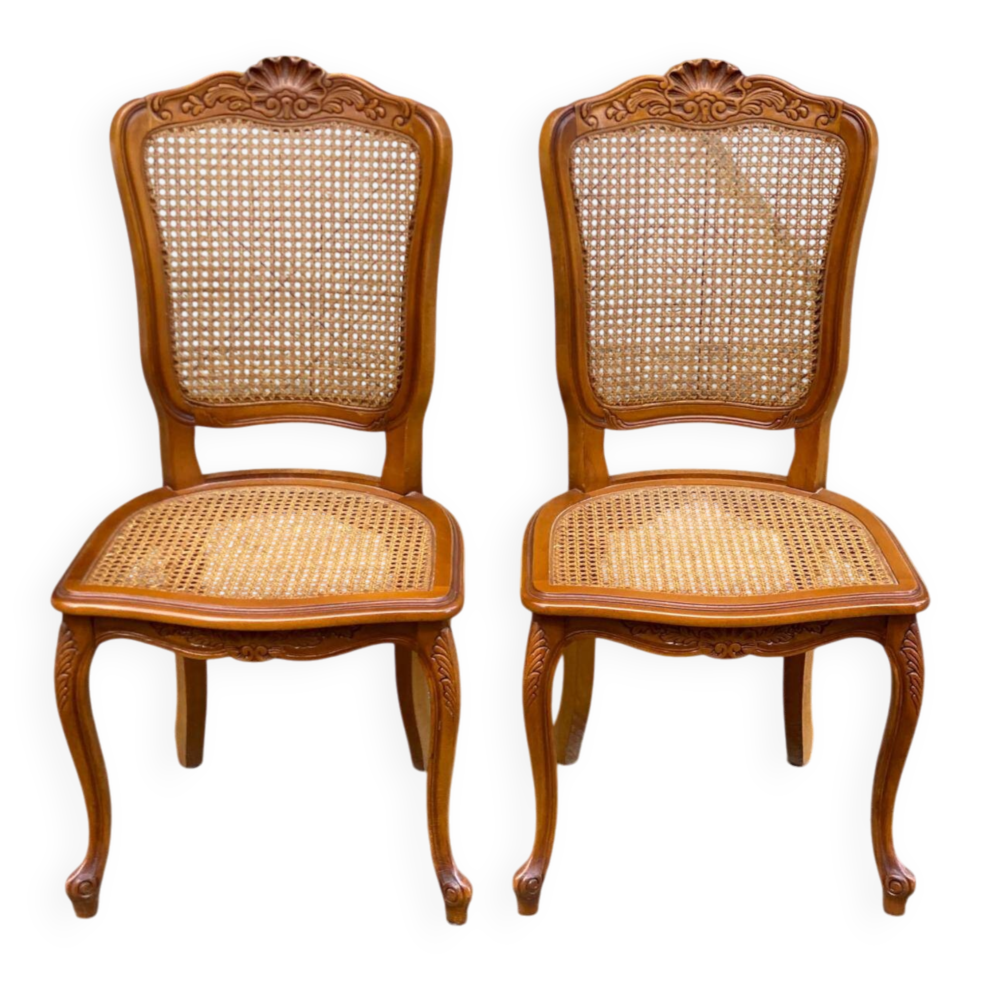 2 chaises cannées style Louis XV en bois massif des années 70