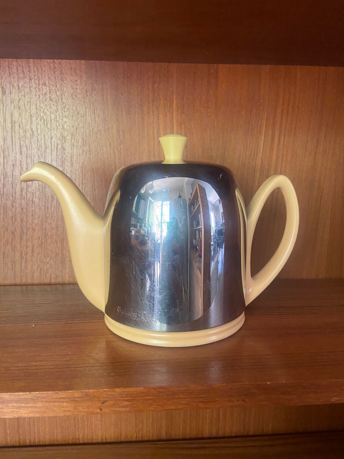 Vintage Salam teapot
