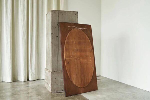 Miroir ovale facetté cadre rectangulaire chêne années 1920