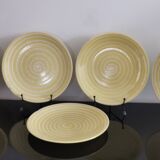 Lot de 5 anciennes assiettes plates Longchamp jaune soleil