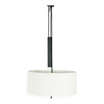 Lampe à pendentif en métal noir avec contrepoids du milieu du siècle autrichien par J.T. Kalmar