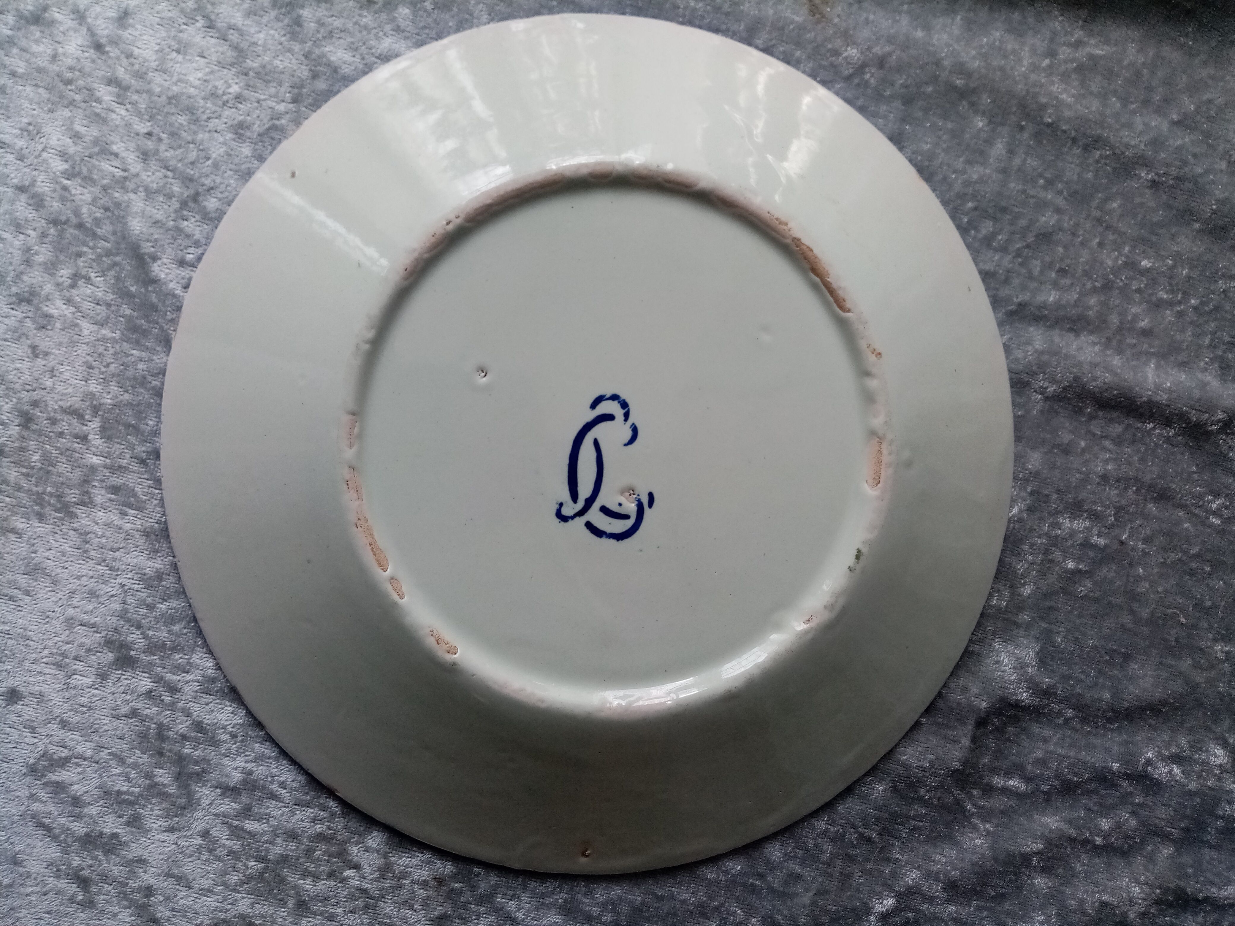 Decorative plate in 18th century Saint Clement earthenware with revolutionary decoration