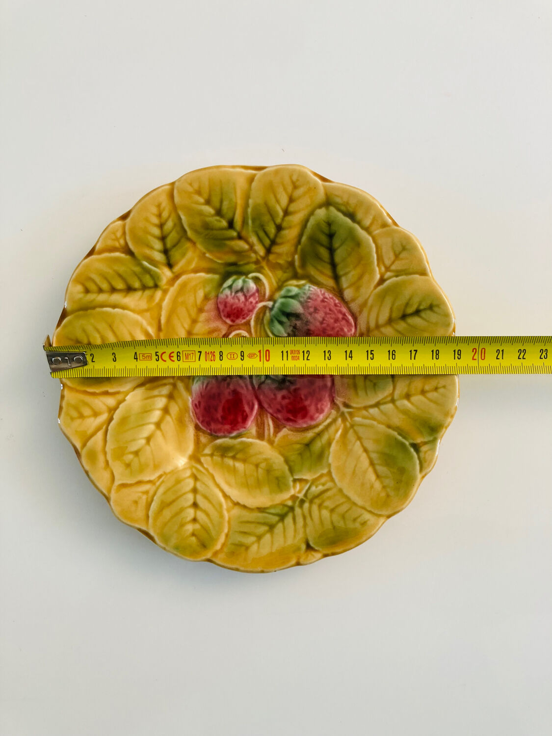 Barbotines: Ceramic dessert service from Sarreguemines.