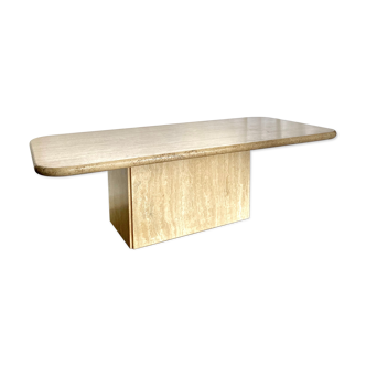 Low table in travertine