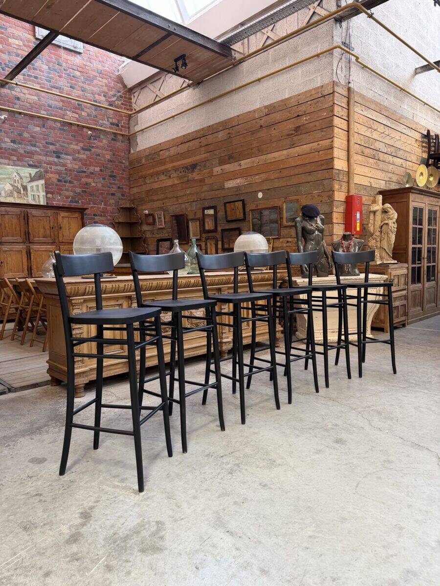 Suite de 6 tabourets de bar
