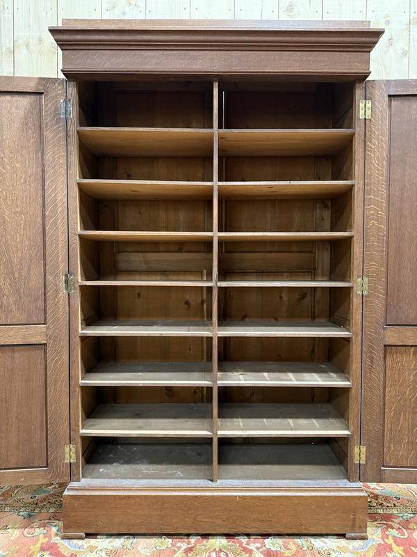 Armoire formant cartonnier en chêne massif 1900