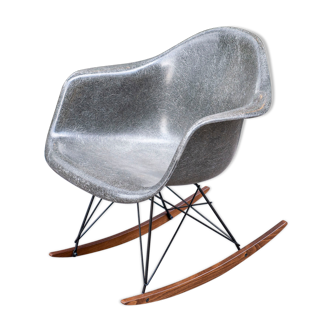 Rocking chair Elephant grey de Charles & Ray Eames pour Herman Miller
