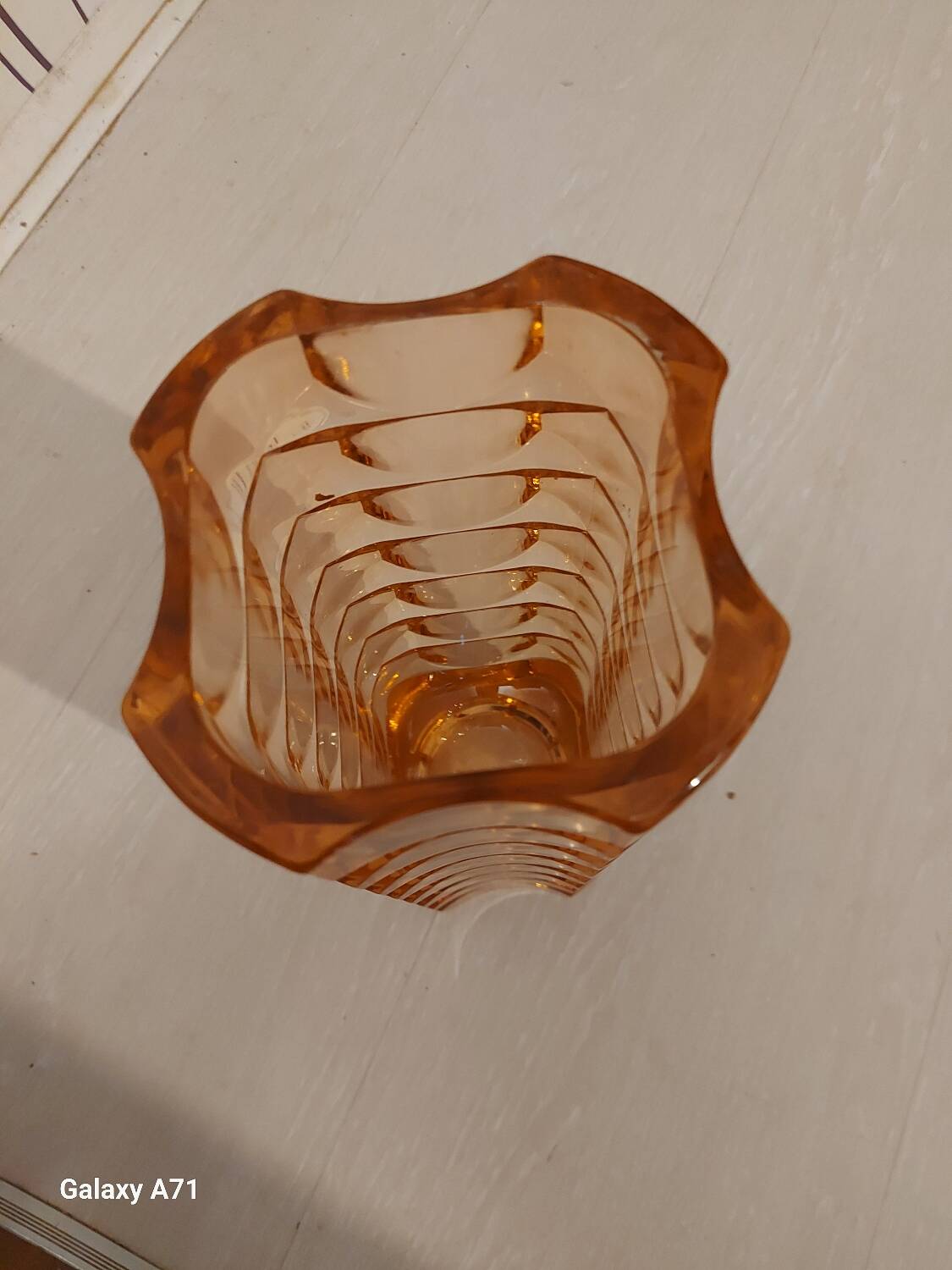 Art Deco vase in amber molded glass