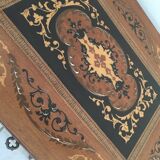 TABLE CIGAR BOX OR INMEANED JEWELRY