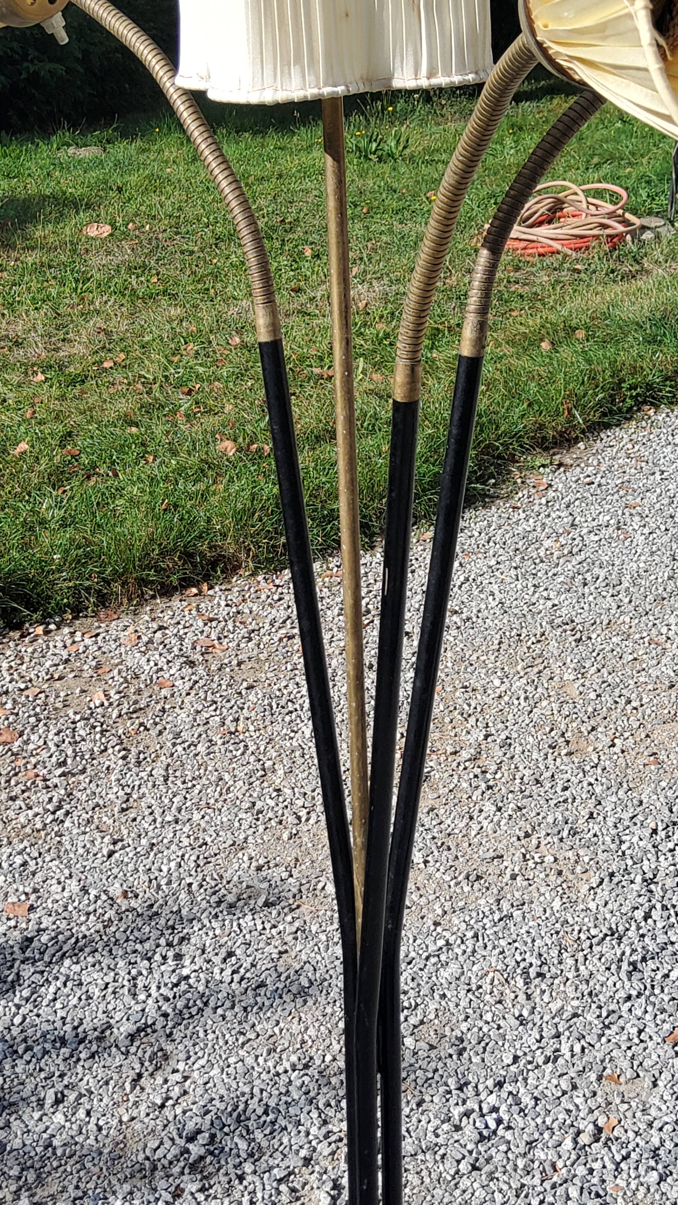 Vintage floor lamp from the 50s in metal and brass 4 flexible lights with tripod base