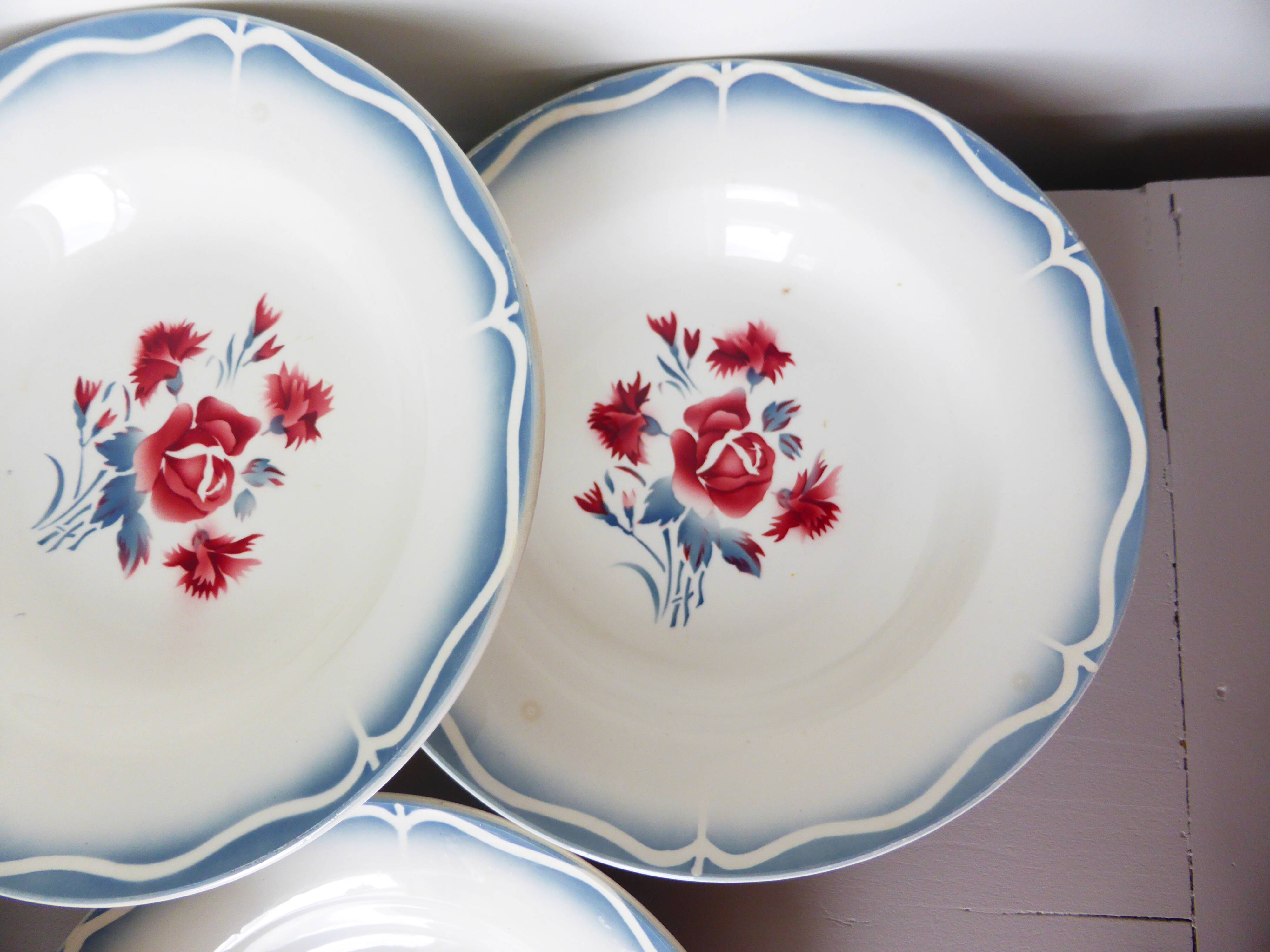 6 vintage Digoin Sarreguemines soup plates, Nina Rosa model