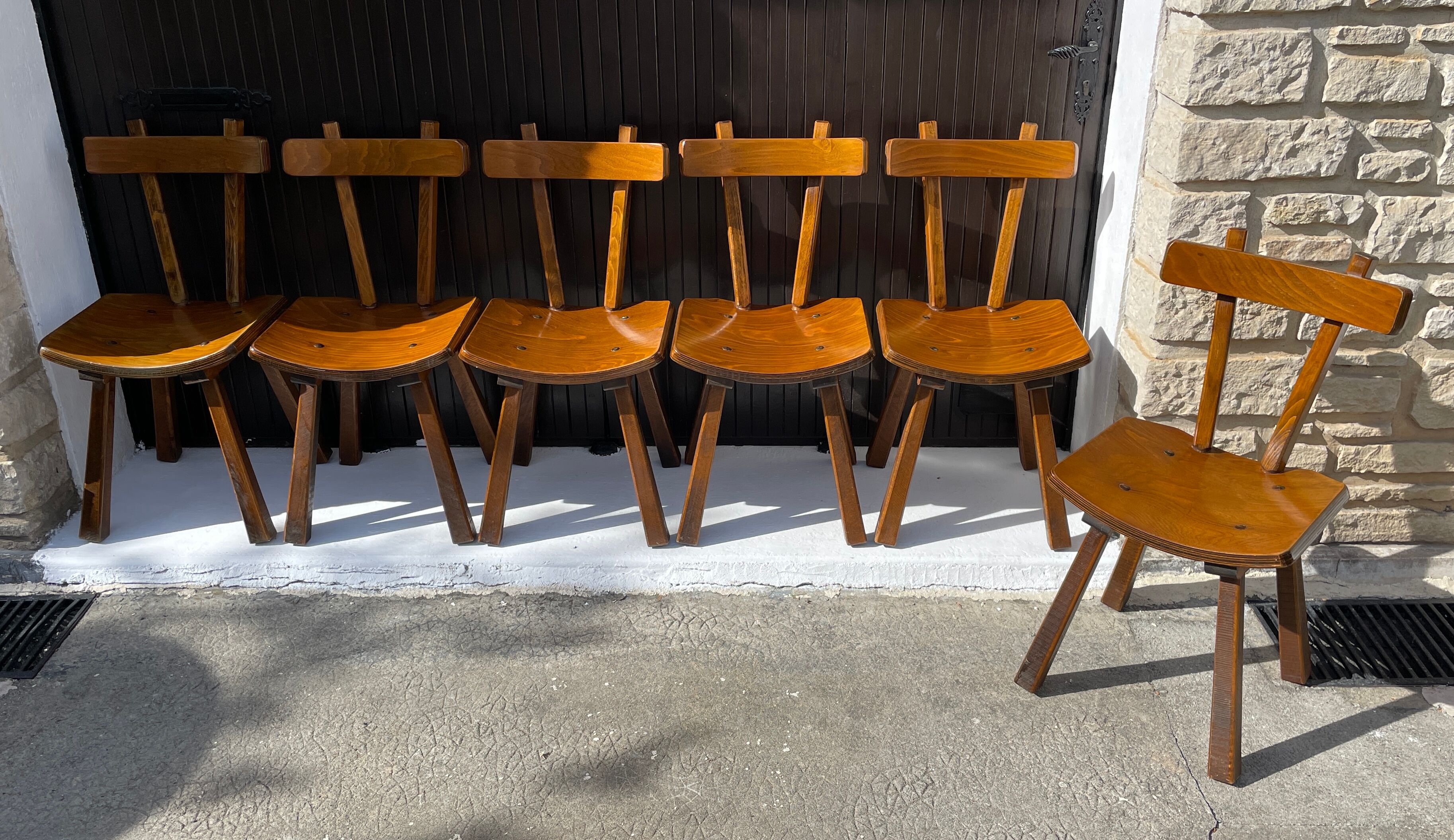 Set of 6 vintage chairs "Brutalist" in elm, 1950