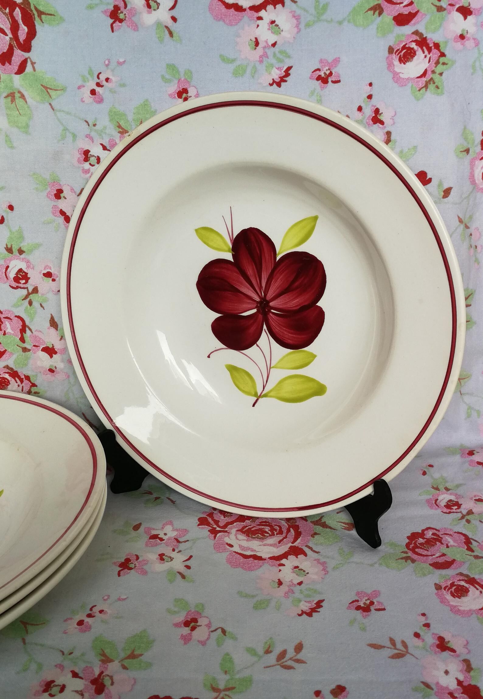 4 old hollow plates, model "Geraldine" red and green flowers