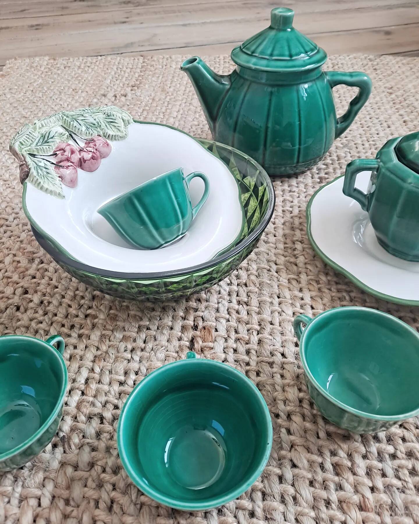 70s emerald green tea set
