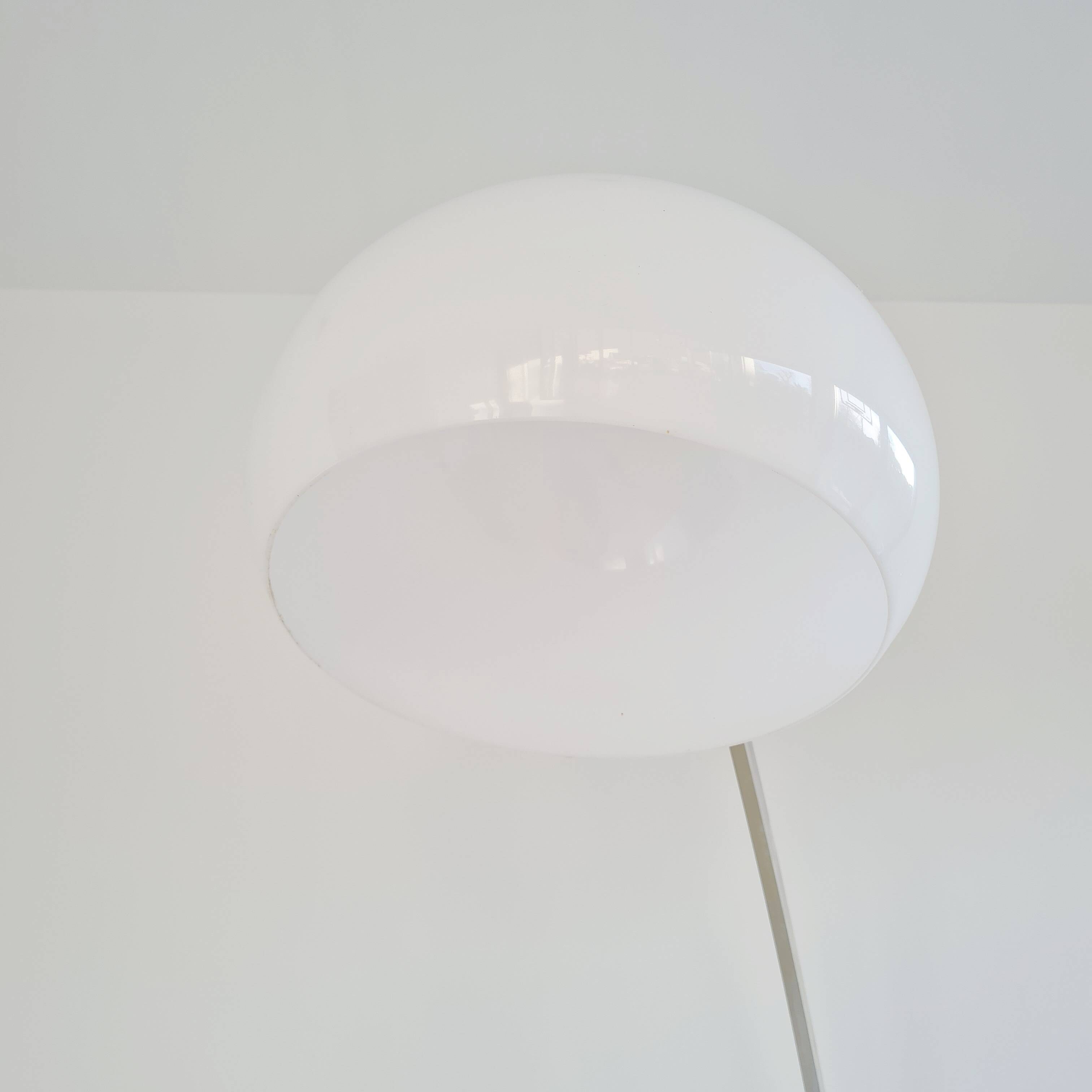 Arc floor lamp from the 60s-70s Guzzini