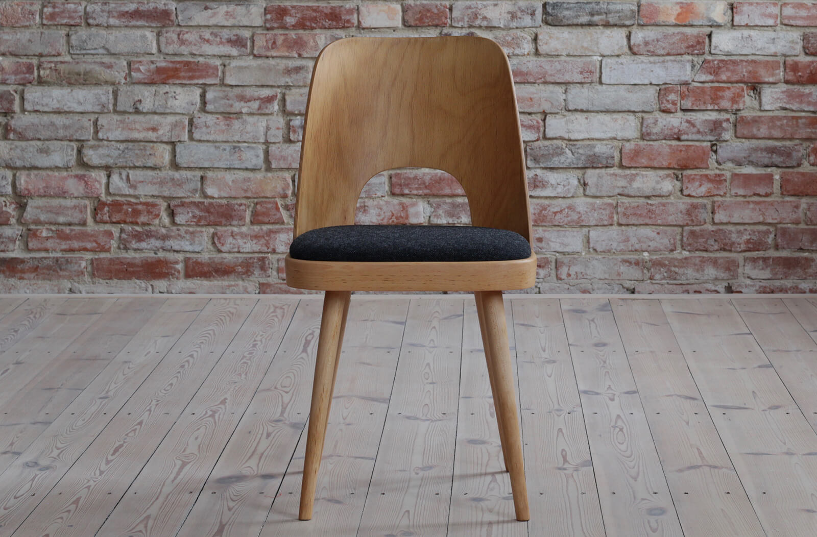 Set of 4 Dining Chairs by Oswald Haerdtl, Reupholstered, Midcentury