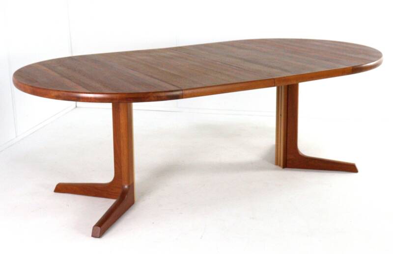 Extendable dining table Gudme 2x 'Slumstrup' - Danish design in teak