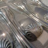 12 silver plated dessert forks, goldsmith Frionnet shell 18.3cm