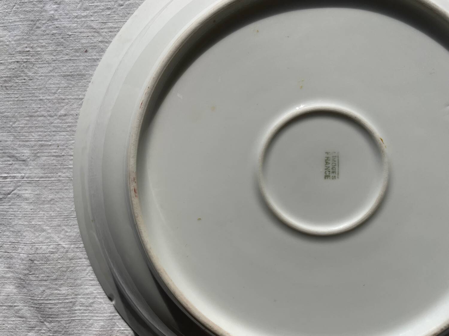 Set of 2 Limoge porcelain dishes, floral pattern.