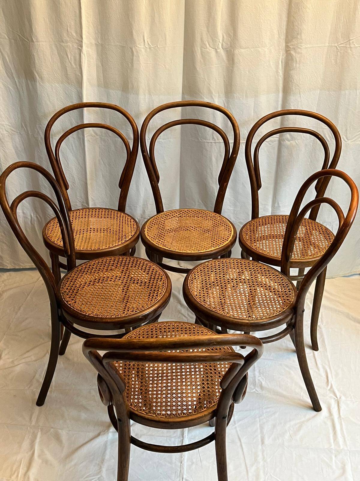 Set of 6 Thonet chairs from the 1930s-40s.