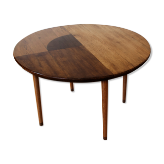 Low table in oak