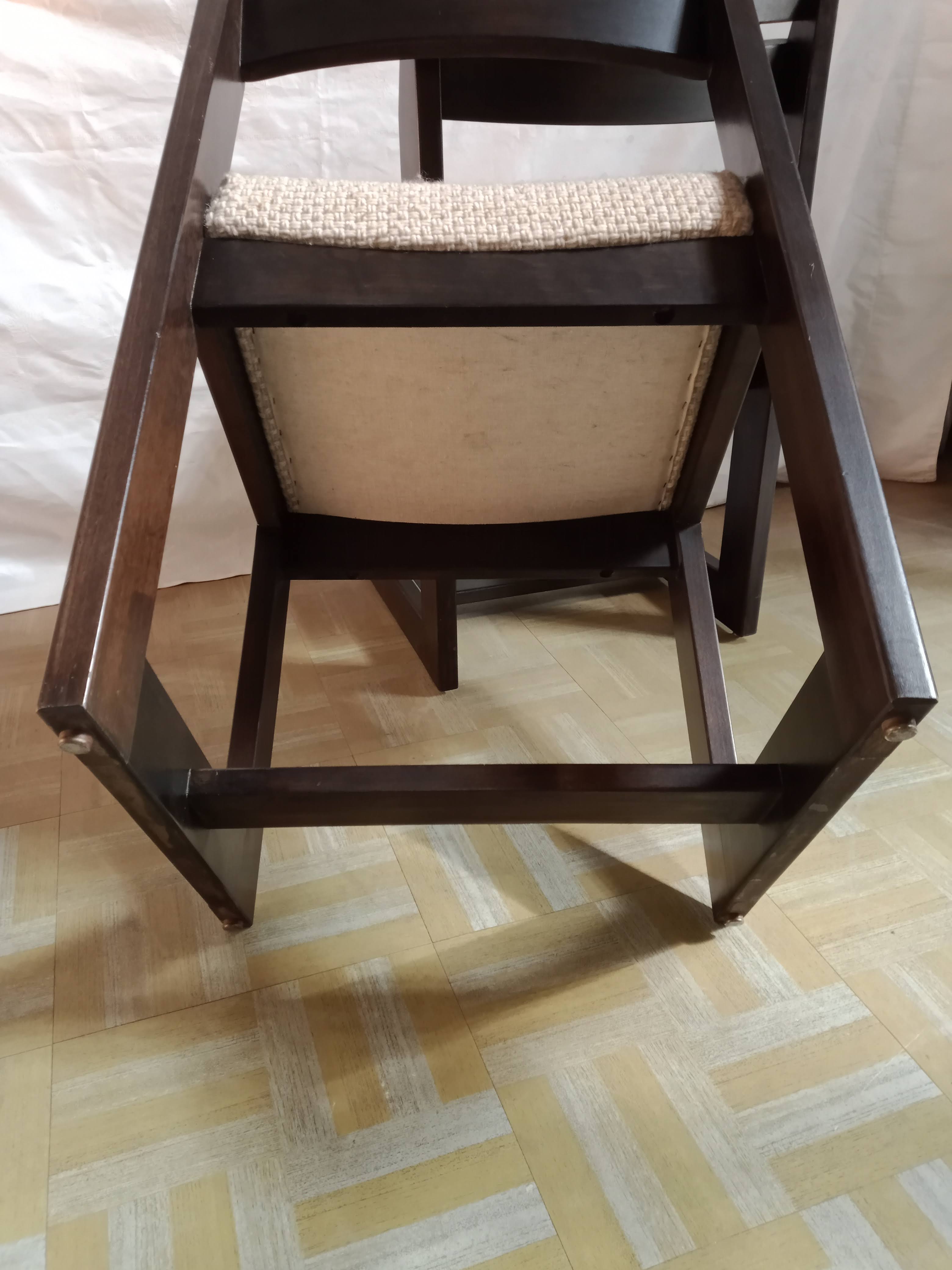 4 chairs house regain