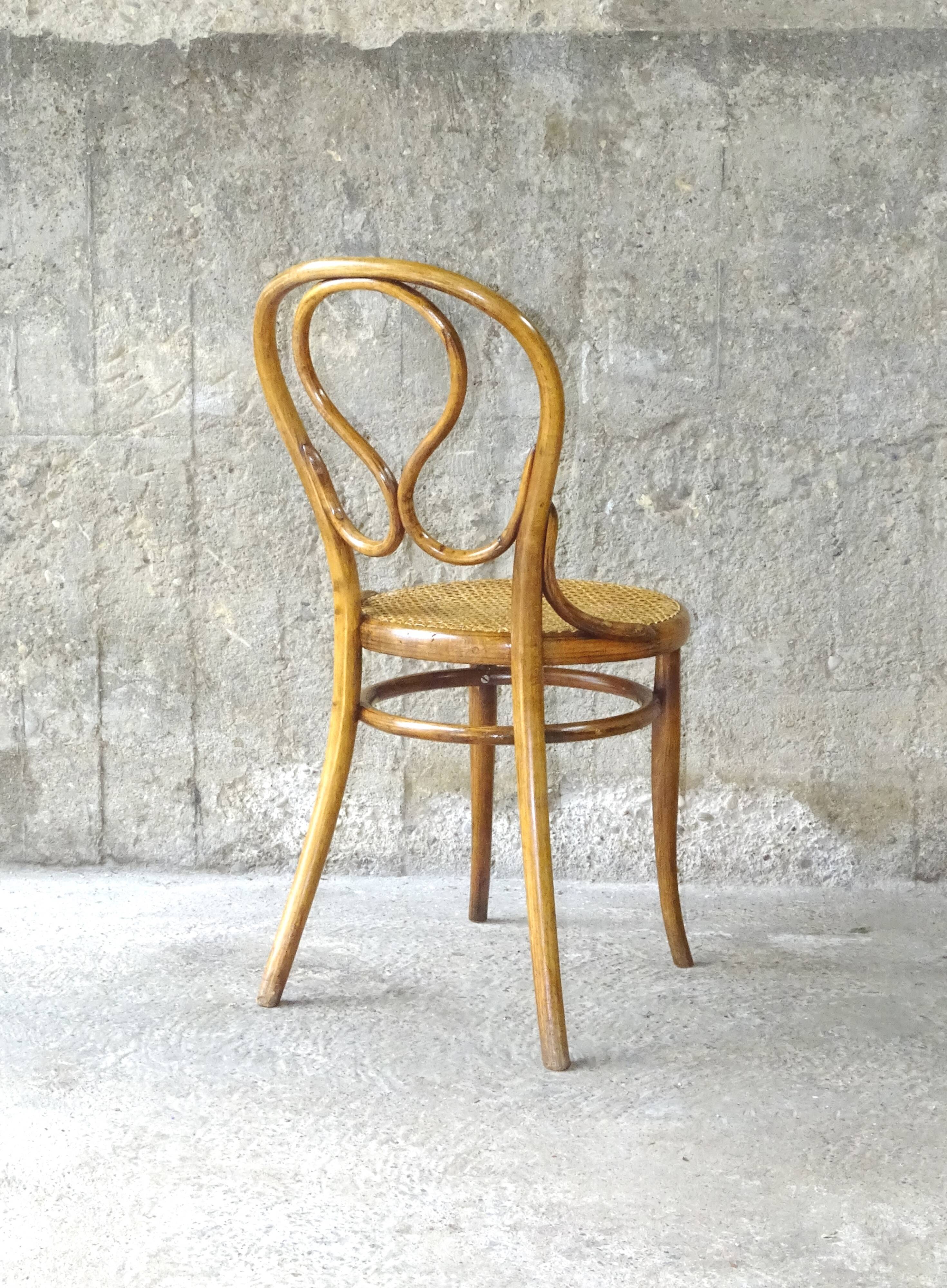 Chaise bistrot de vienne Thonet n°20, oméga cannée - ca, 1875