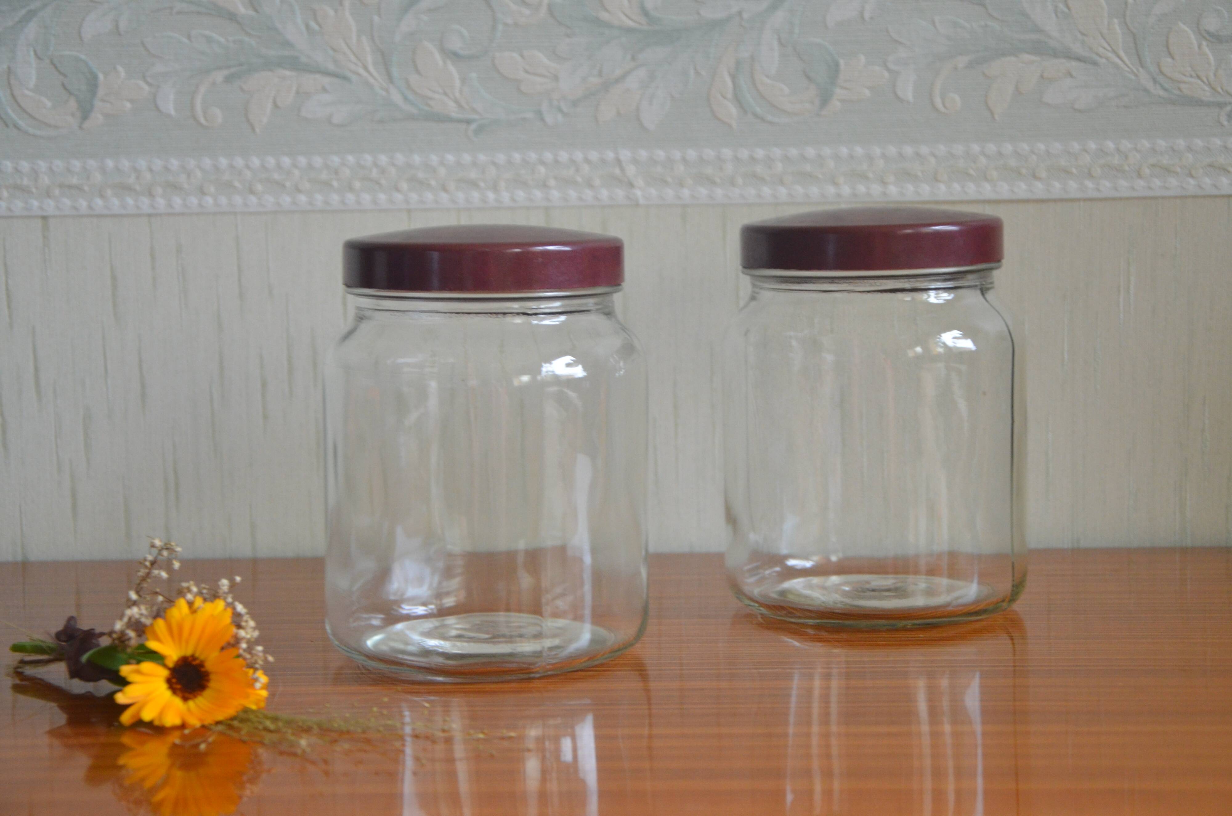 Glass jar, Bakelite lid
