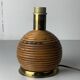 Lampe de table en rotin, bambou et laiton, Italie années 1970