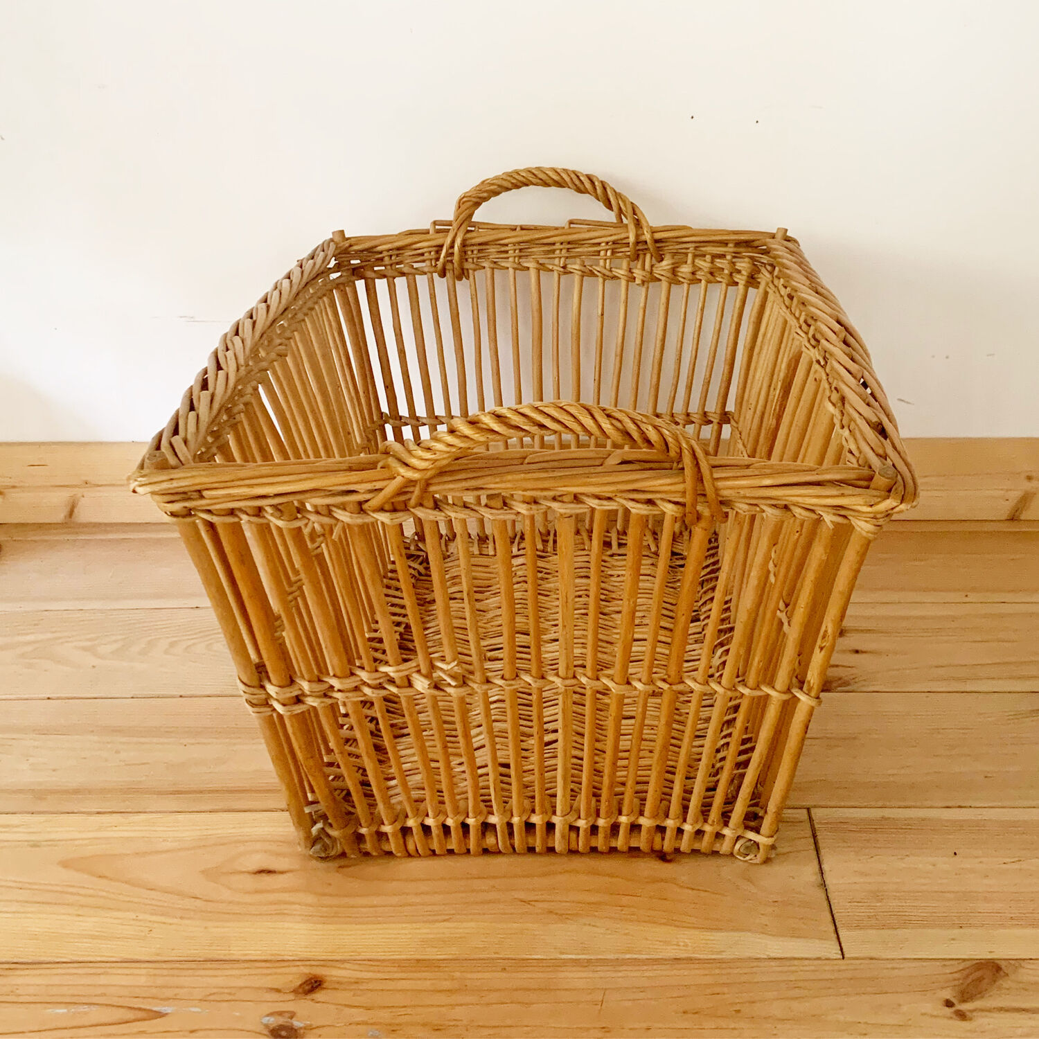 Panière vintage en rotin