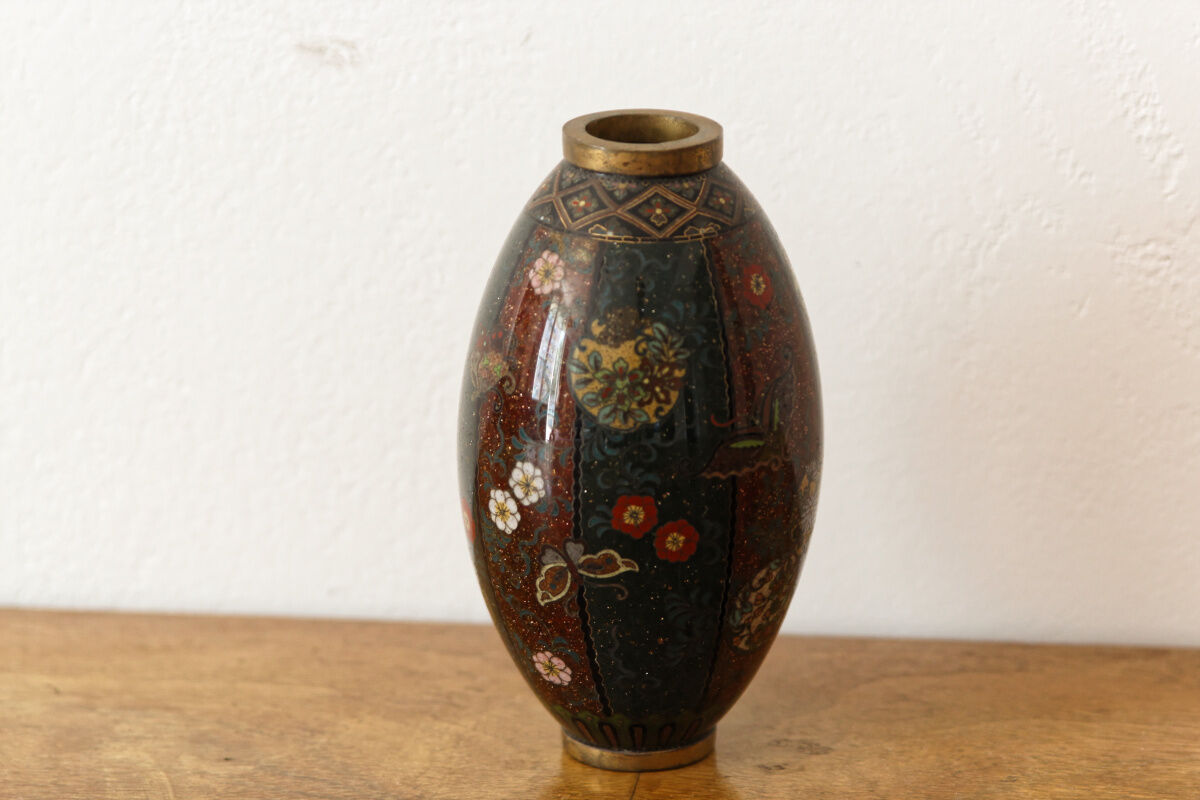 Vase en émail cloisonné et laiton 19ème siècle