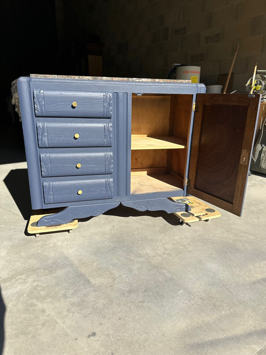 Art deco chest of drawers
