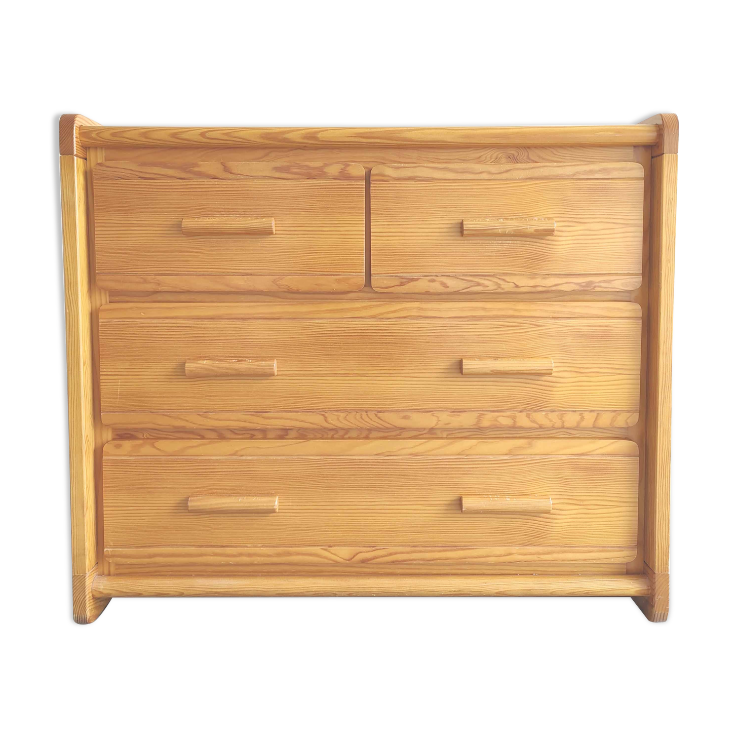 Vintage pine chest of drawers