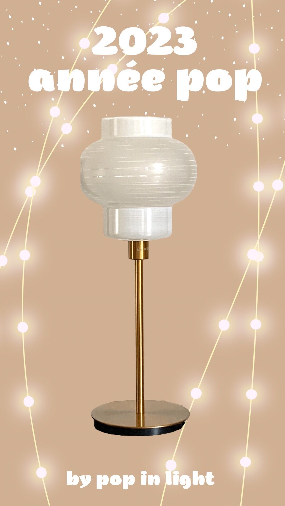 Vintage table lamp with a globe, white and gold