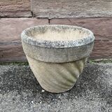 Reconstituted stone planter