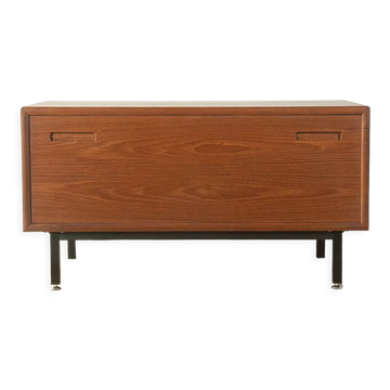 1960s Dresser