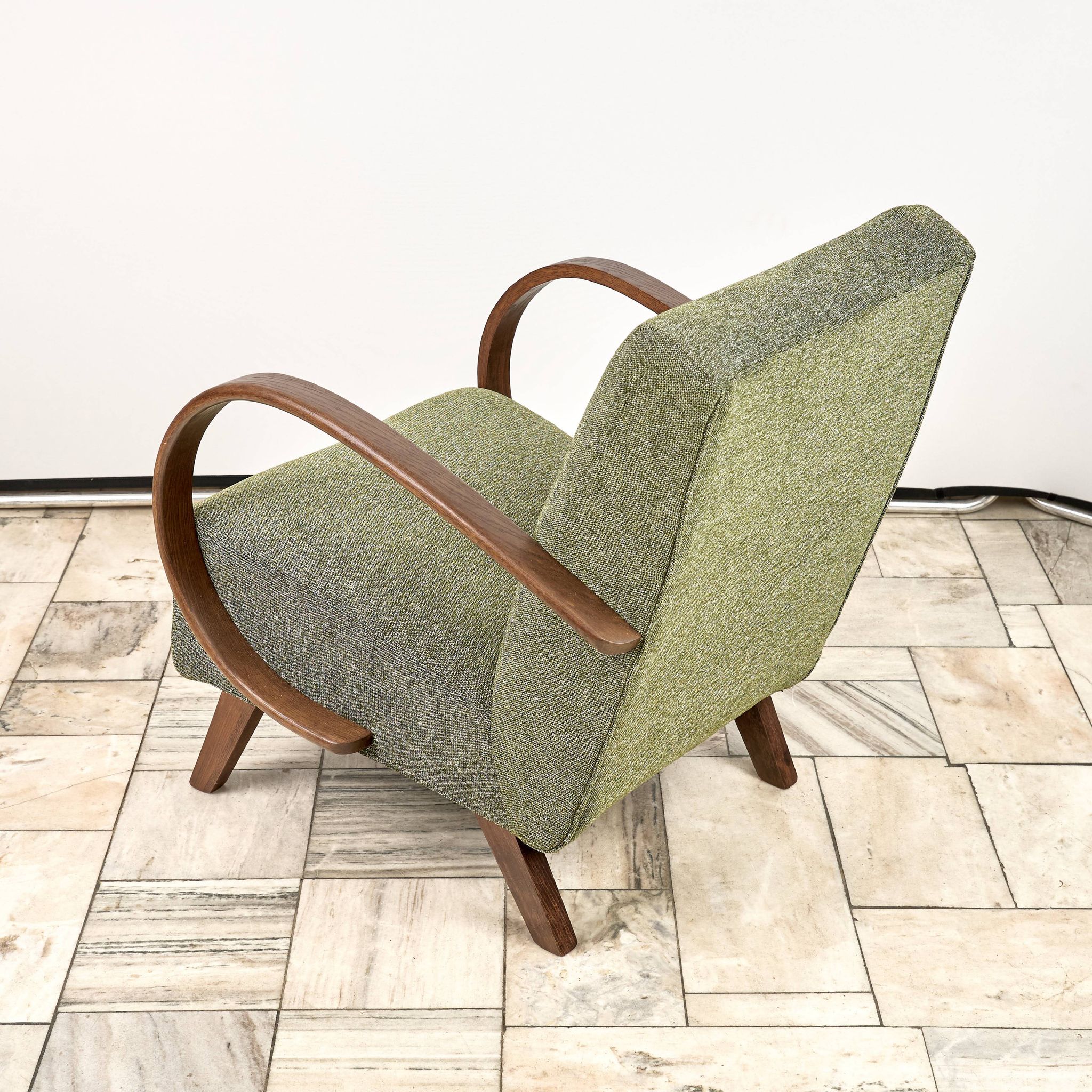 H 410 type C Armchair designed by Jindrich Halabala, 1940s, Czechoslovakia
