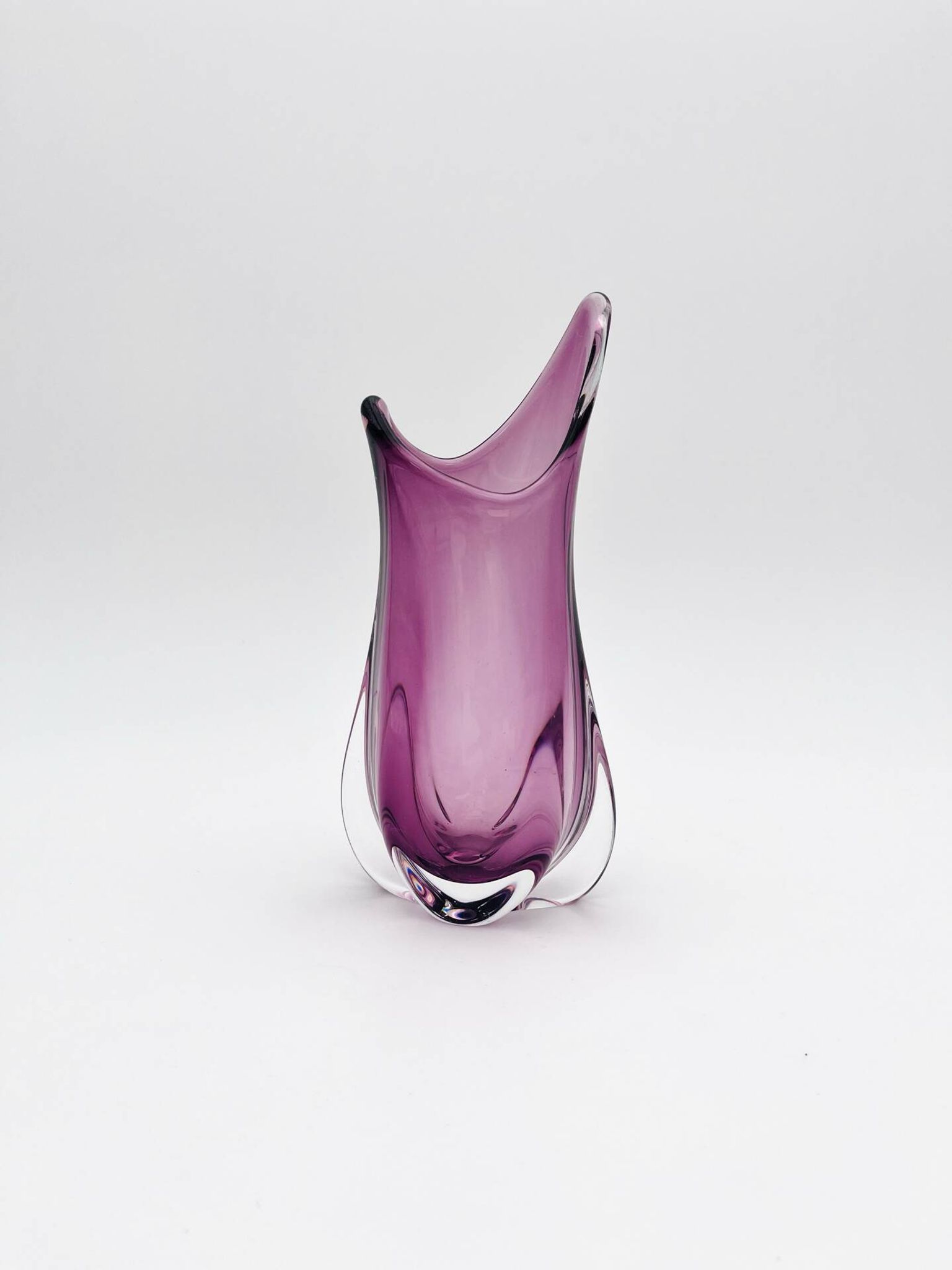 Vase sculptural organique Sommerso Murano couleur améthyste