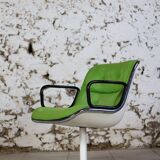 Pair of executive armchairs by Charles Pollock for Knoll