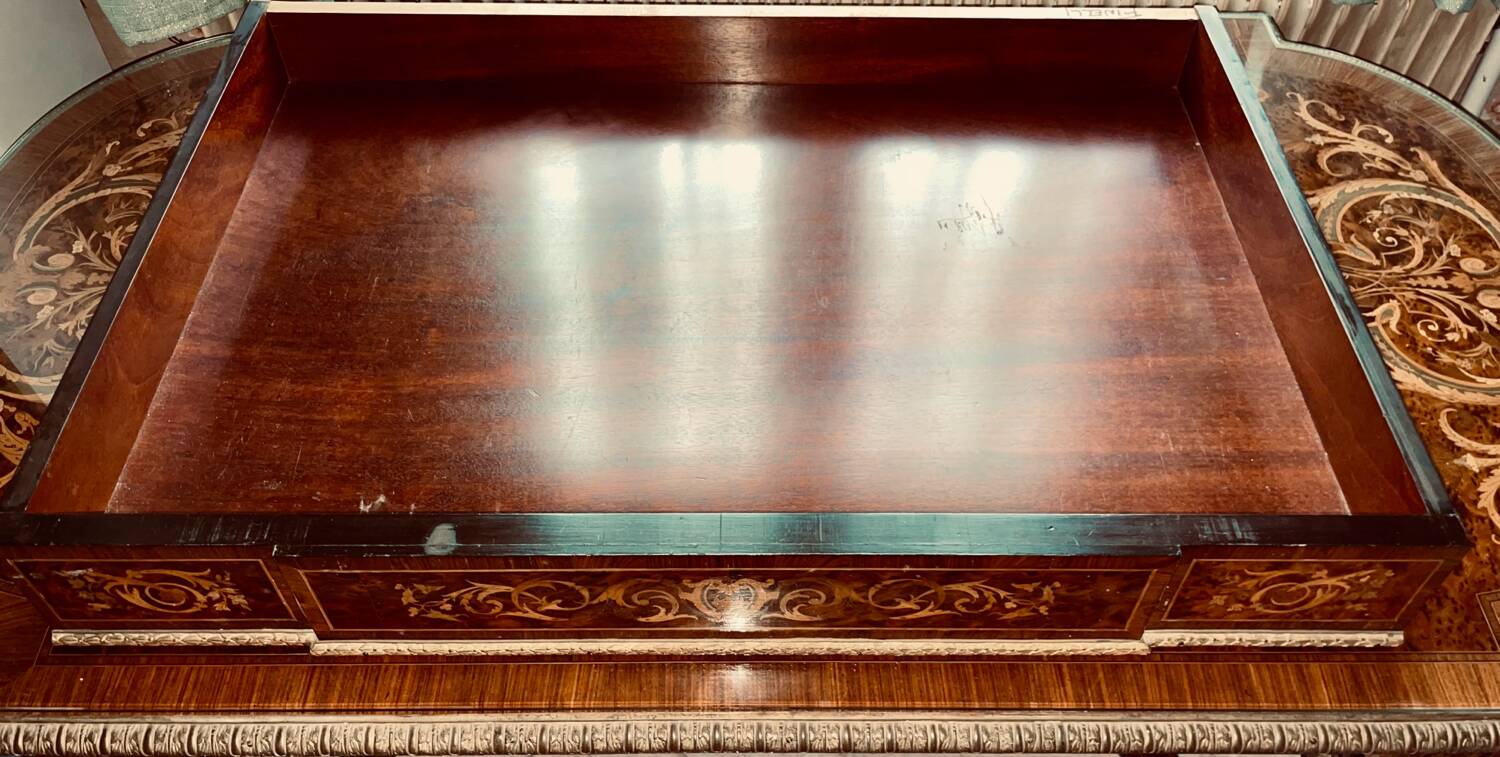 Beautiful period marquetry table (1900)