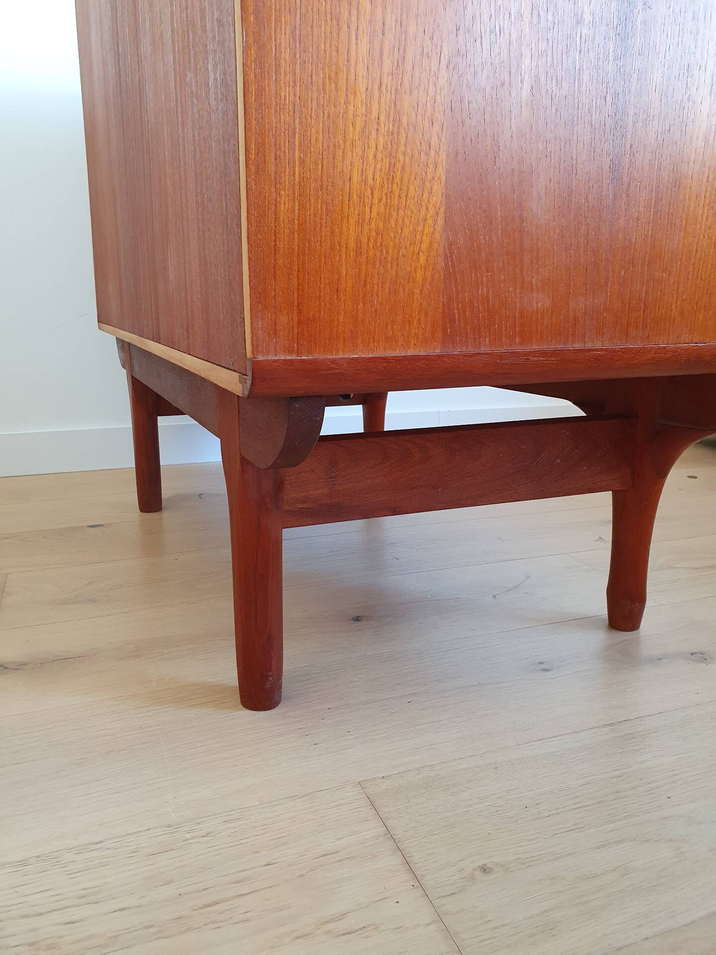 Vintage Scandinavian design dresser / vanity
