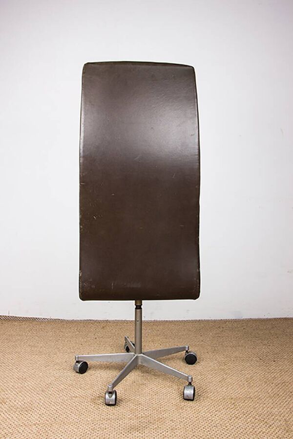 4 chaises de bureau en cuir et aluminium modèle Oxford par Arne Jacobsen