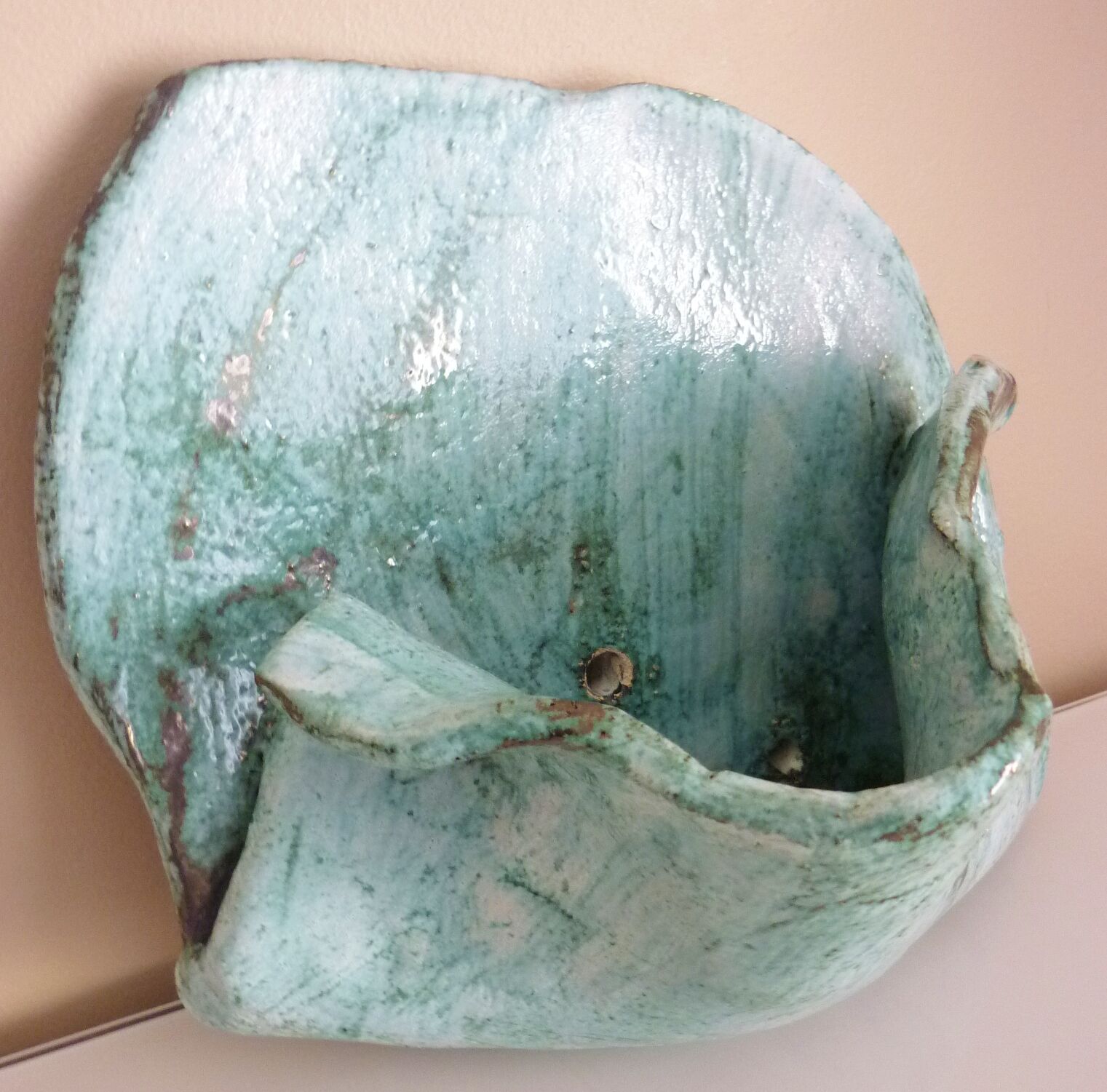 wall lamp, enamelled ceramic lamp, camos vallauris sign, free forms