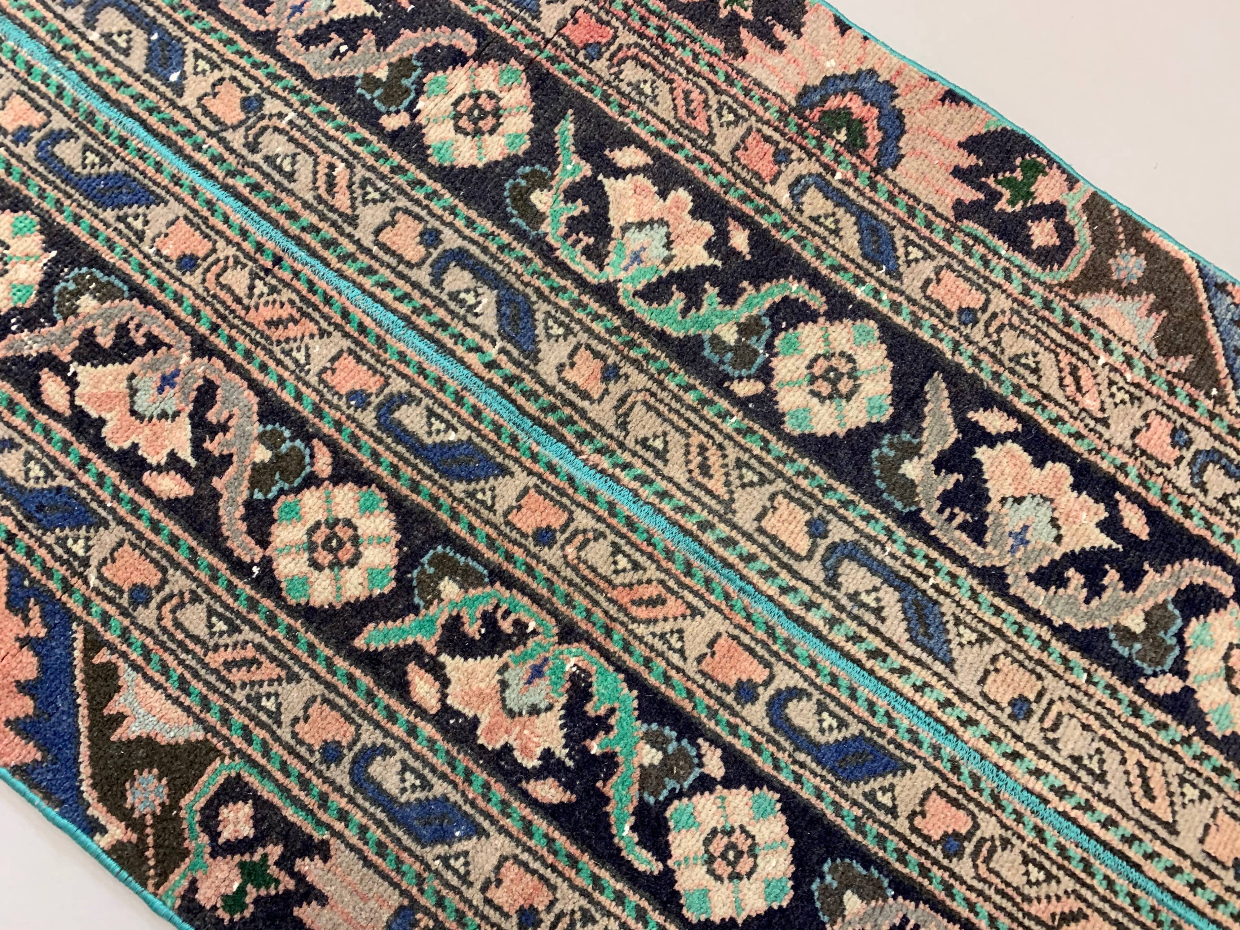 Distressed Turkish Rug 107x69 cm Vintage Shabby, Runner, Green, Brown Small