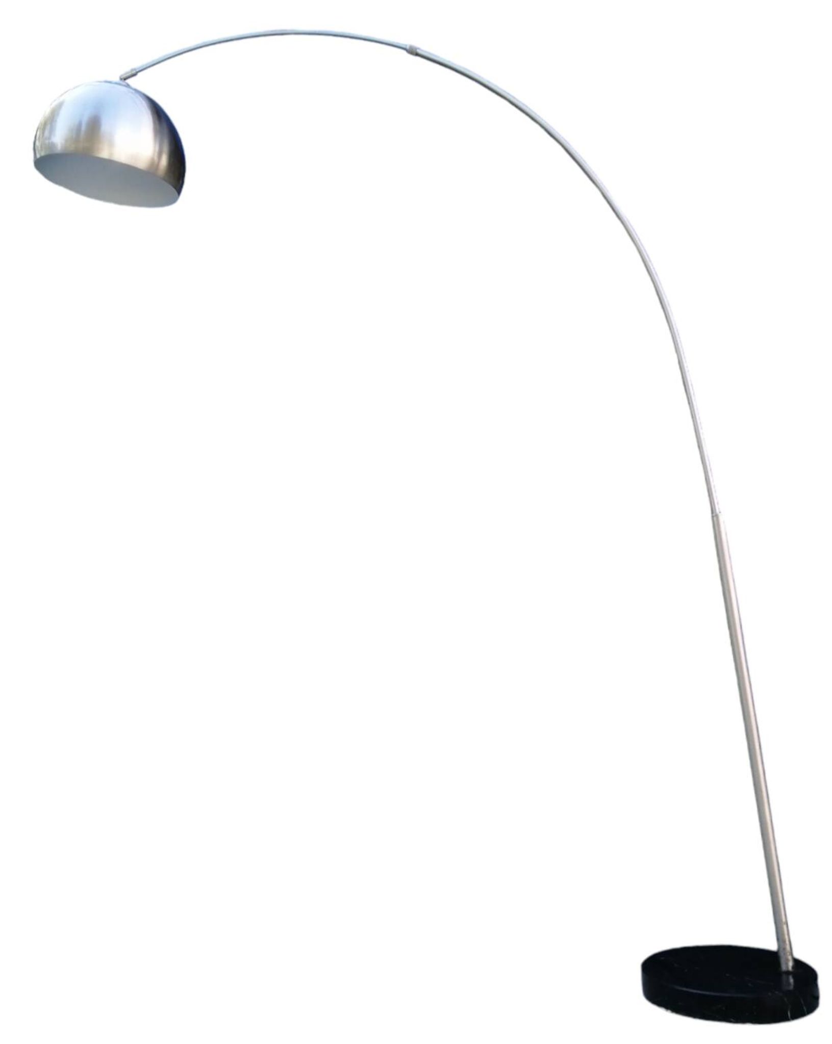 lampadaire design métal chromé