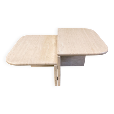 Paire de tables basses, tables d'appoint en travertin, années 1970