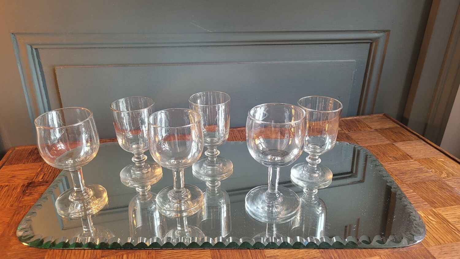 Balloon and tulip glasses 40's