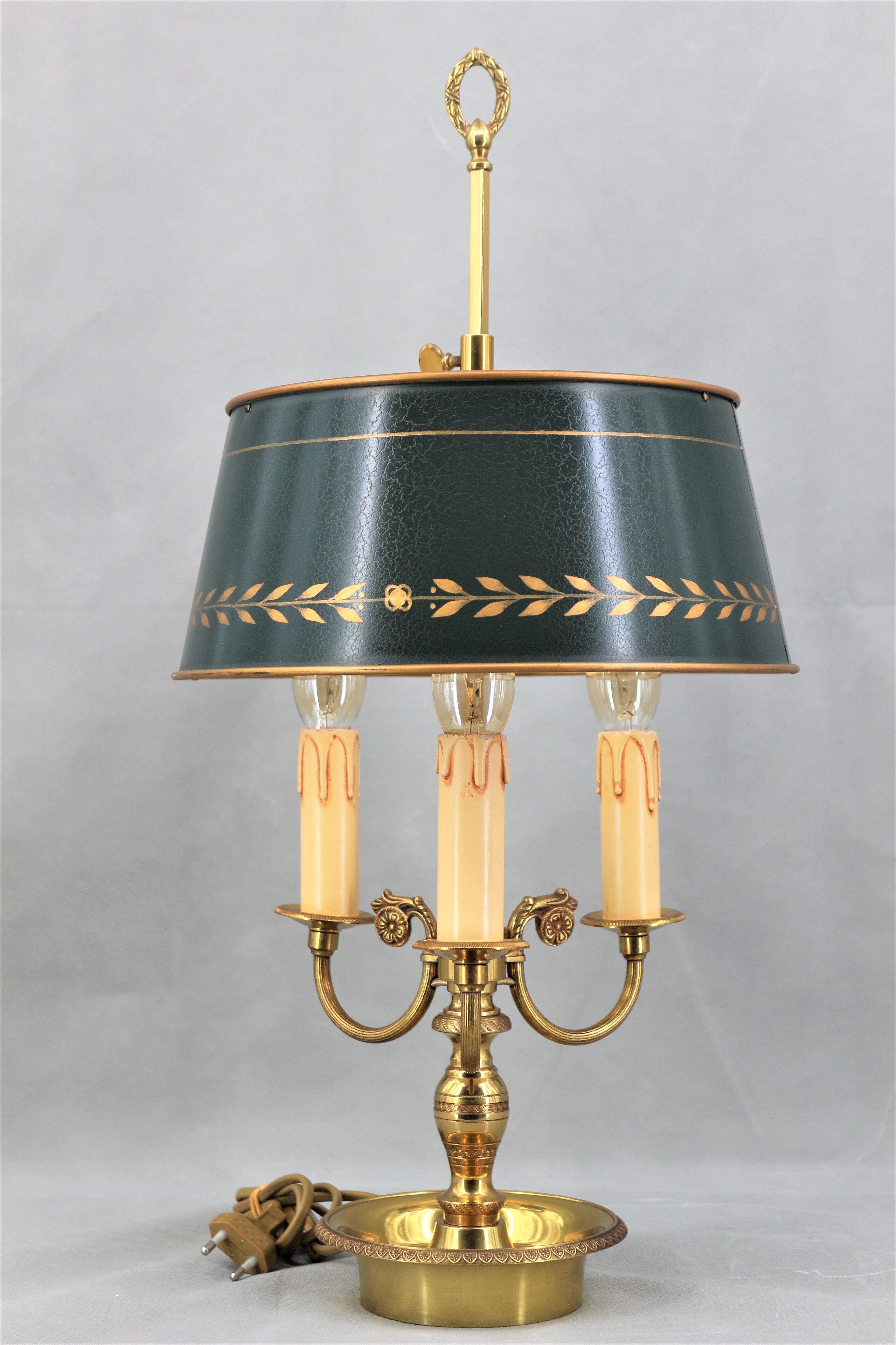 Louis XVI style bronze hot water bottle lamp, Three lights, Lampshade painted in cracked green