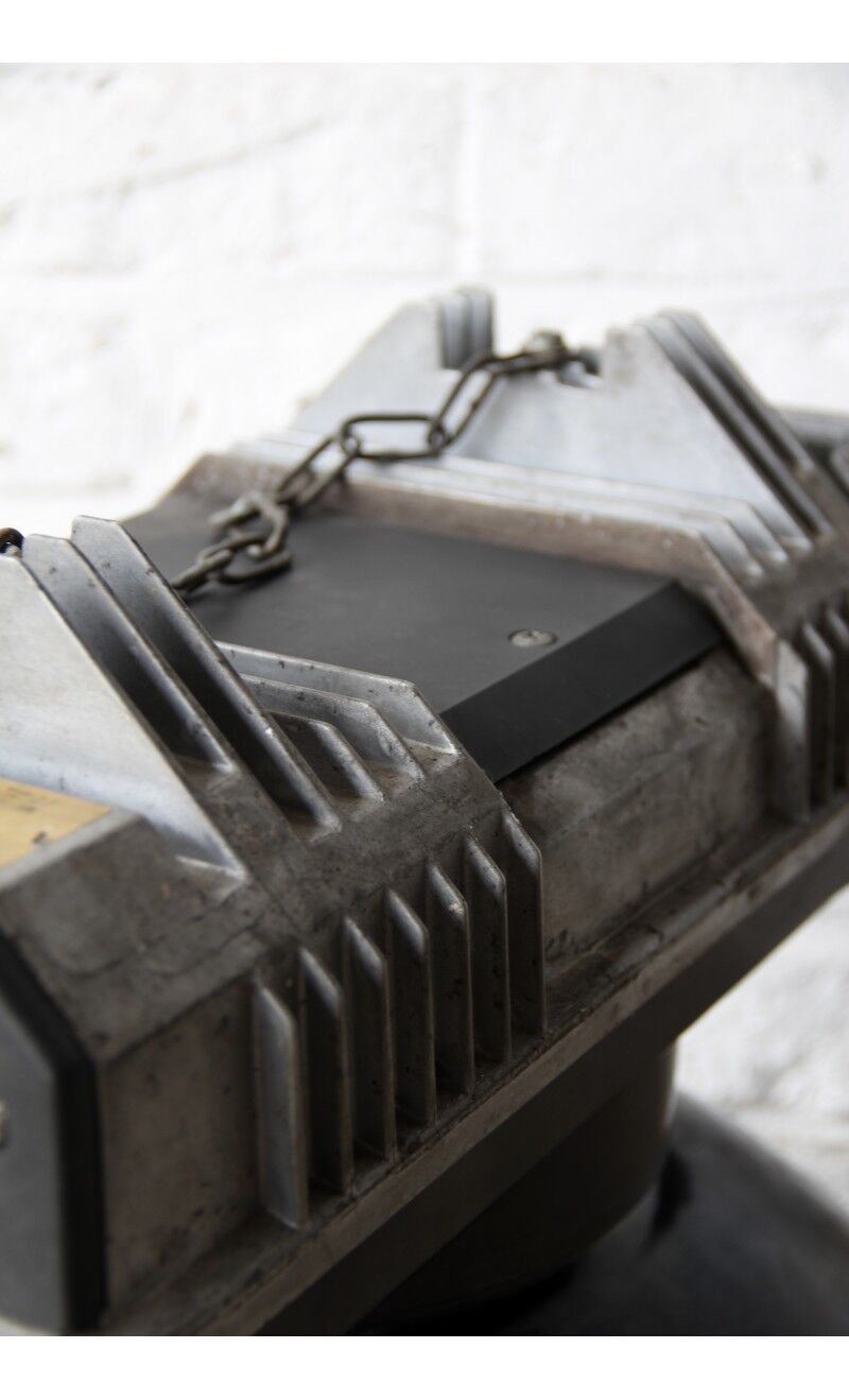 Suspension mazda in black enamel