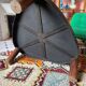Table basse tripode « les clefs »